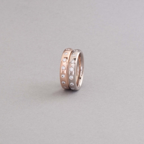 Ringe aus 18 Karat Rosé- und Weißgold mit Brillanten, Botho Nickel Hamburg