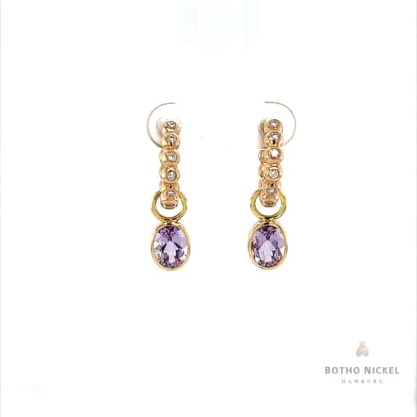 Kreolen aus Kügelchen gross mit Brillanten aus 18 Karat Roségold mit Einhängern Amethyst oval 8x6 mm Botho Nickel Schmuck Hamburg Juwelier und Goldschmiede