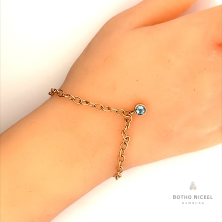 Armband aus 18 Karat Roségold mit Aquamarin, Botho Nickel Schmuck Hamburg, Juwelier und Goldschmiede