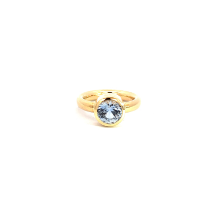 Ring aus 18 Karat Gold mit Saphir rund fac., Botho Nickel Schmuck Hamburg Juwelier und Goldschmiede