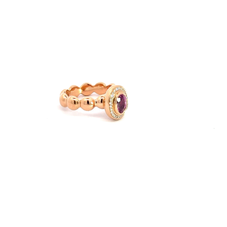 Linsenring aus 18 Karat Roségold mit einem pinken Saphir 7 x 5 mm 1.02 ct.  und Brillanten 1mm fw/vs.              zus. 0.10 ct. 