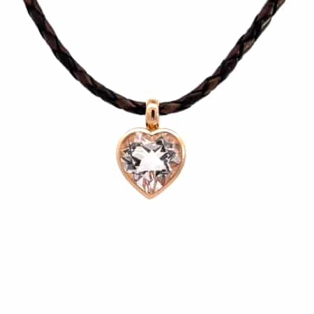 Lederkete mit Anhänger aus 18 Karat Roségold mit Morganit Herz, Botho Nickel Schmuck Hamburg Juwelier und Goldschmiede